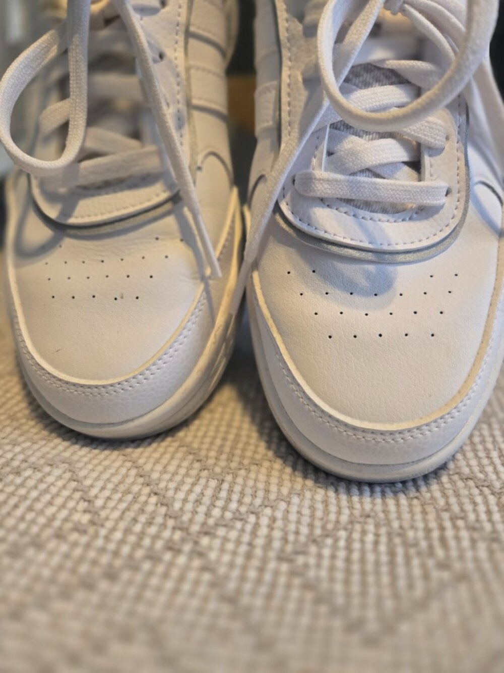Adidas - Picture 3 of 3